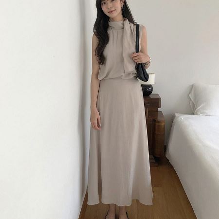 Dongdaemum Women’s One-Pieces, a testament to the elegance and quality of wholesale Korean fashion.