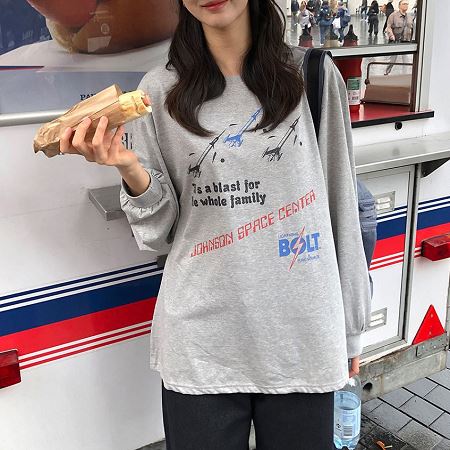 Dongdaemum Women’s Shirts, Tops & T-Shirts, a testament to the elegance and quality of wholesale Korean fashion.