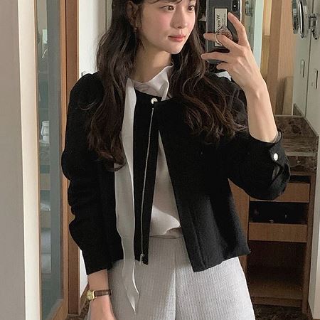 Dongdaemum Women’s Coats & Jackets, a testament to the elegance and quality of wholesale Korean fashion.