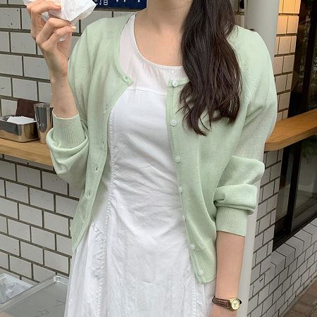 Dongdaemum Women’s Coats & Jackets, a testament to the elegance and quality of wholesale Korean fashion.