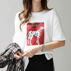 Dongdaemum Women’s Shirts, Tops & T-Shirts, a testament to the elegance and quality of wholesale Korean fashion.