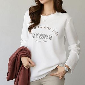 Dongdaemum Women’s Shirts, Tops & T-Shirts, a testament to the elegance and quality of wholesale Korean fashion.