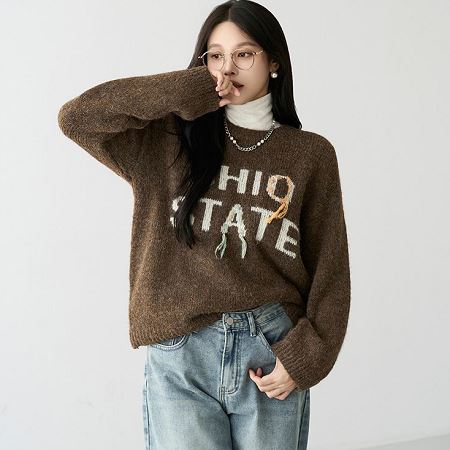 Dongdaemum Women’s Shirts, Tops & T-Shirts, a testament to the elegance and quality of wholesale Korean fashion.
