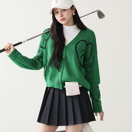 A variety of Dongdaemum Women’s Coats & Jackets, reflecting the sophistication of Korean fashion.