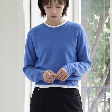 Dongdaemum Women’s Shirts, Tops & T-Shirts, a testament to the elegance and quality of wholesale Korean fashion.