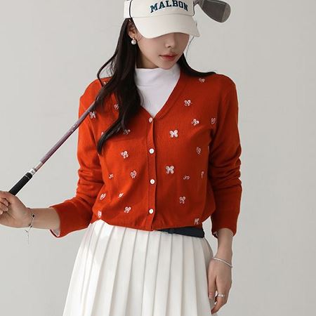 A variety of Dongdaemum Women’s Coats & Jackets, reflecting the sophistication of Korean fashion.