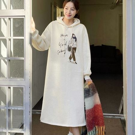 A collection of Dongdaemum Women’s Dresses, encapsulating the charm of Korean fashion.