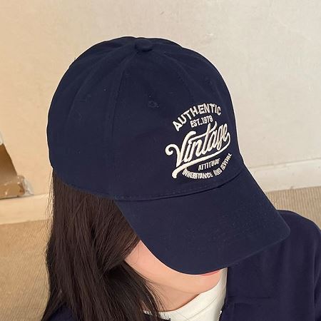 Dongdaemum Women’s Clothing Accessories, a testament to the elegance and quality of wholesale Korean fashion.