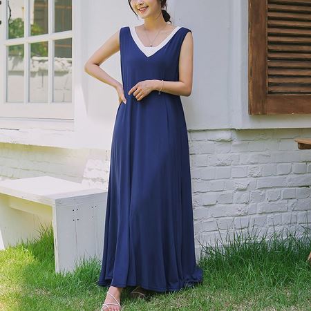 A collection of Dongdaemum Women’s Dresses, encapsulating the charm of Korean fashion.