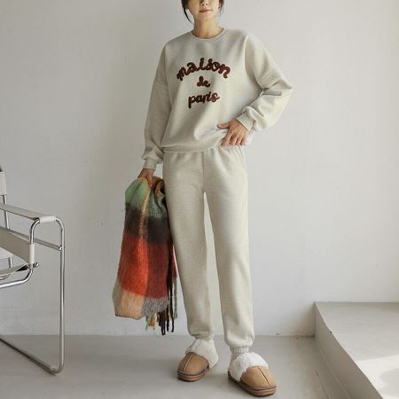 Dongdaemum Women’s One-Pieces, a testament to the elegance and quality of wholesale Korean fashion.