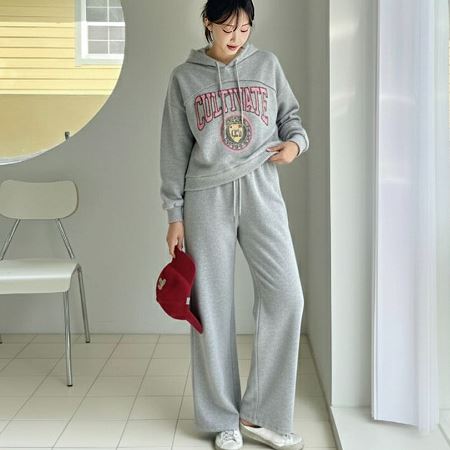 A variety of Dongdaemum Women’s One-Pieces, representing the allure of Korean fashion.