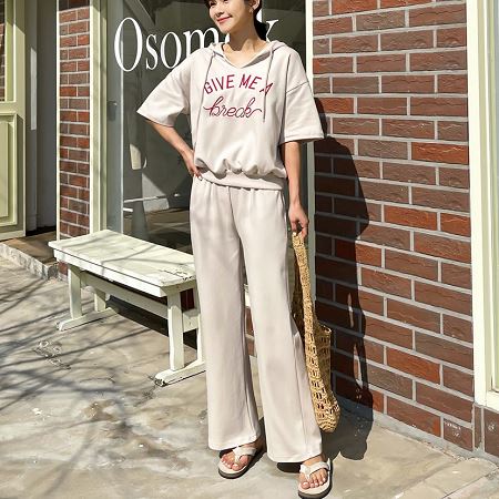A variety of Dongdaemum Women’s One-Pieces, representing the allure of Korean fashion.