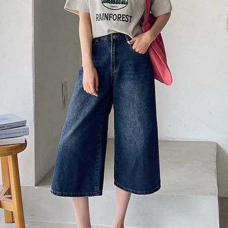 An array of Dongdaemum Women’s Pants, embodying the versatility of Korean fashion.