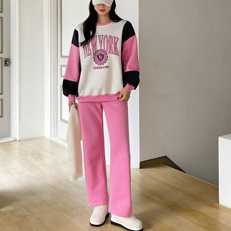 Dongdaemum Women’s One-Pieces, a testament to the elegance and quality of wholesale Korean fashion.
