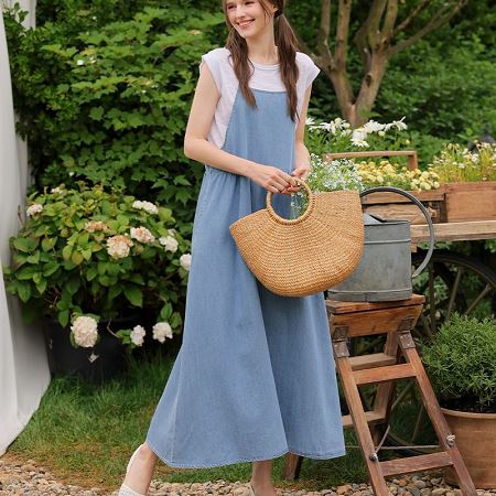 Dongdaemum Women’s Dresses, a testament to the elegance and quality of wholesale Korean fashion.
