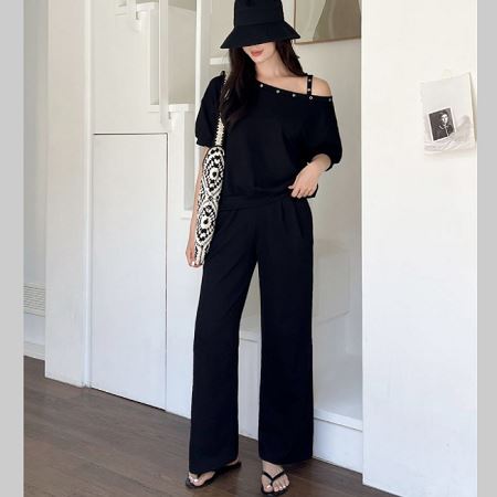 A variety of Dongdaemum Women’s One-Pieces, representing the allure of Korean fashion.