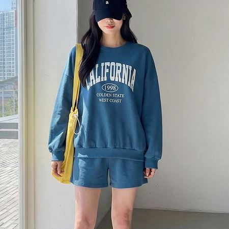 Dongdaemum Women’s One-Pieces, a testament to the elegance and quality of wholesale Korean fashion.