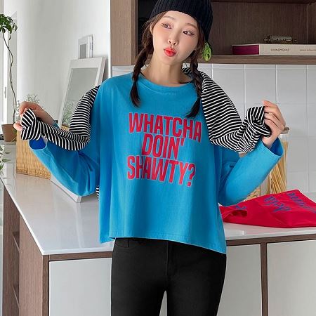 Dongdaemum Women’s Shirts, Tops & T-Shirts, a testament to the elegance and quality of wholesale Korean fashion.