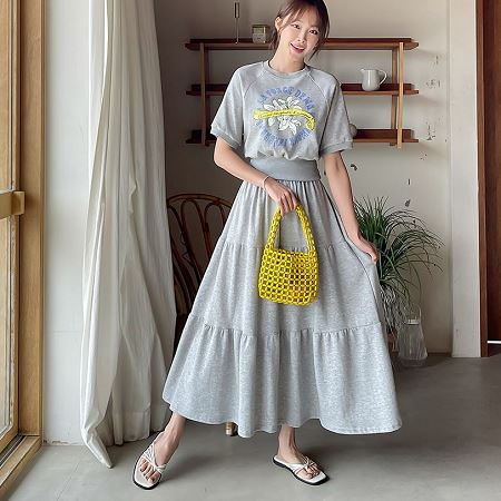 Dongdaemum Women’s One-Pieces, a testament to the elegance and quality of wholesale Korean fashion.