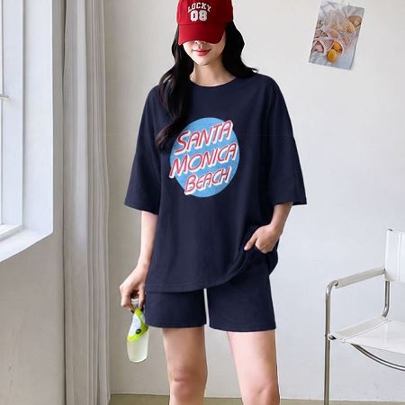 Dongdaemum Women’s One-Pieces, a testament to the elegance and quality of wholesale Korean fashion.