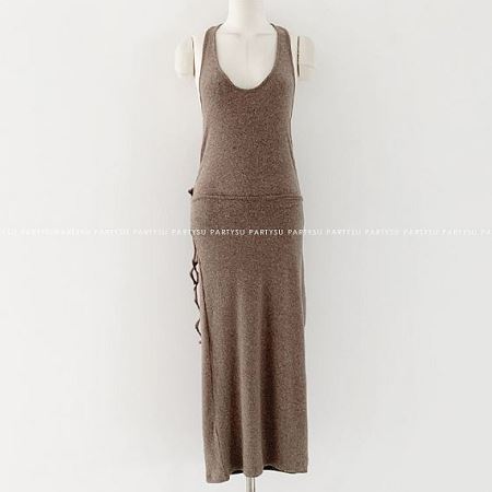 Dongdaemum Women’s Dresses, a testament to the elegance and quality of wholesale Korean fashion.