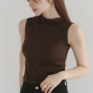 Dongdaemum Women’s Shirts, Tops & T-Shirts, a testament to the elegance and quality of wholesale Korean fashion.