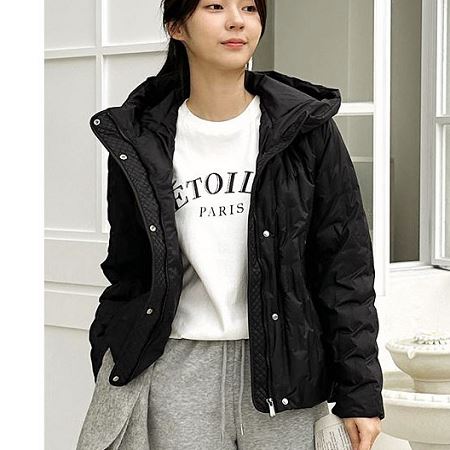 A variety of Dongdaemum Women’s Coats & Jackets, reflecting the sophistication of Korean fashion.