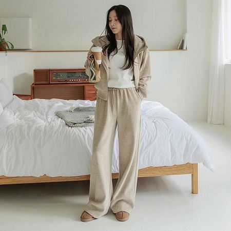 A variety of Dongdaemum Women’s One-Pieces, representing the allure of Korean fashion.