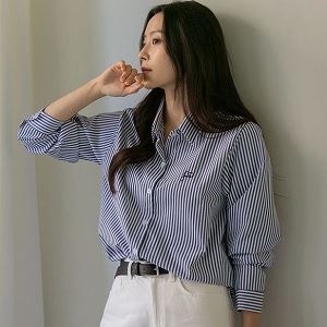 Dongdaemum Women’s Shirts, Tops & T-Shirts, a testament to the elegance and quality of wholesale Korean fashion.