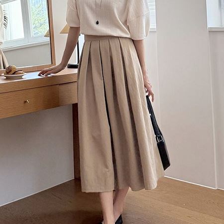 A collection of Dongdaemum Women’s Dresses, encapsulating the charm of Korean fashion.