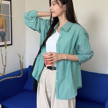Dongdaemum Women’s Shirts, Tops & T-Shirts, a testament to the elegance and quality of wholesale Korean fashion.