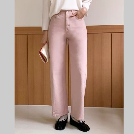 An array of Dongdaemum Women’s Pants, embodying the versatility of Korean fashion.