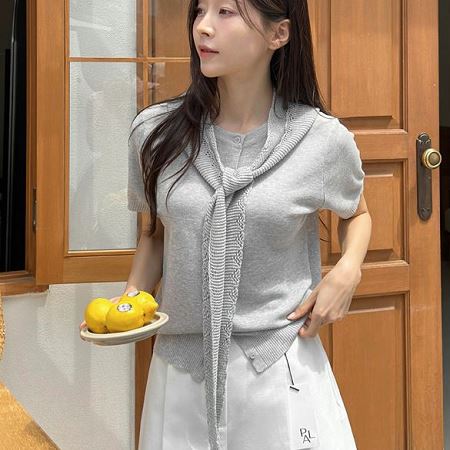 Dongdaemum Women’s One-Pieces, a testament to the elegance and quality of wholesale Korean fashion.