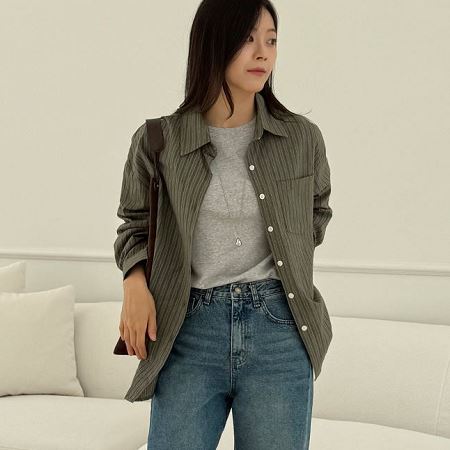 Dongdaemum Women’s Shirts, Tops & T-Shirts, a testament to the elegance and quality of wholesale Korean fashion.