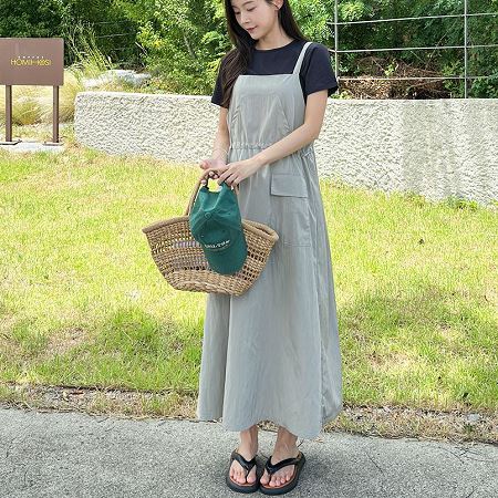 A collection of Dongdaemum Women’s Dresses, encapsulating the charm of Korean fashion.