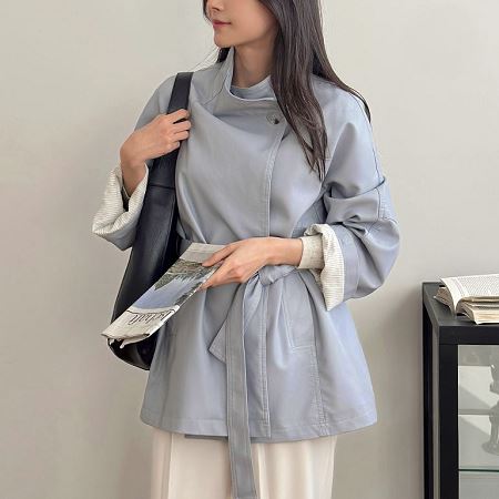 Dongdaemum Women’s Coats & Jackets, a testament to the elegance and quality of wholesale Korean fashion.