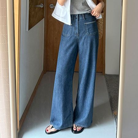Dongdaemum Women’s Pants, a testament to the elegance and quality of wholesale Korean fashion.