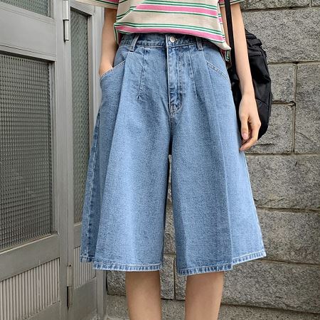 An array of Dongdaemum Women’s Pants, embodying the versatility of Korean fashion.