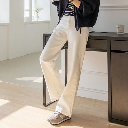 An array of Dongdaemum Women’s Pants, embodying the versatility of Korean fashion.