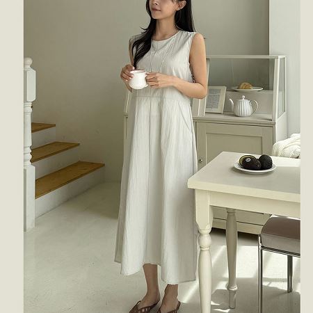 A collection of Dongdaemum Women’s Dresses, encapsulating the charm of Korean fashion.