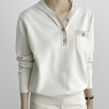 Dongdaemum Women’s Shirts, Tops & T-Shirts, a testament to the elegance and quality of wholesale Korean fashion.