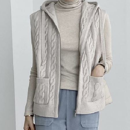 Dongdaemum Women’s Coats & Jackets, a testament to the elegance and quality of wholesale Korean fashion.