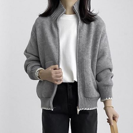 Dongdaemum Women’s Coats & Jackets, a testament to the elegance and quality of wholesale Korean fashion.