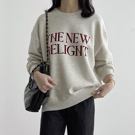 Dongdaemum Women’s Shirts, Tops & T-Shirts, a testament to the elegance and quality of wholesale Korean fashion.