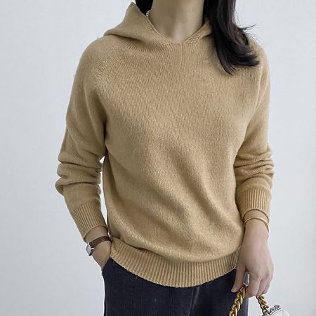 Dongdaemum Women’s Shirts, Tops & T-Shirts, a testament to the elegance and quality of wholesale Korean fashion.