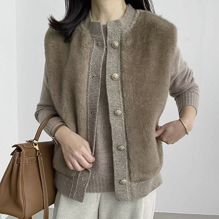 A variety of Dongdaemum Women’s Coats & Jackets, reflecting the sophistication of Korean fashion.