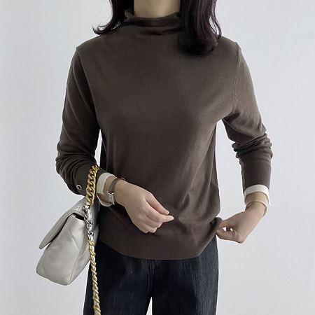 Dongdaemum Women’s Shirts, Tops & T-Shirts, a testament to the elegance and quality of wholesale Korean fashion.