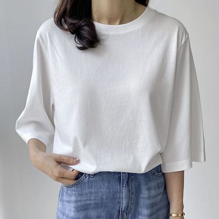 Dongdaemum Women’s Shirts, Tops & T-Shirts, a testament to the elegance and quality of wholesale Korean fashion.