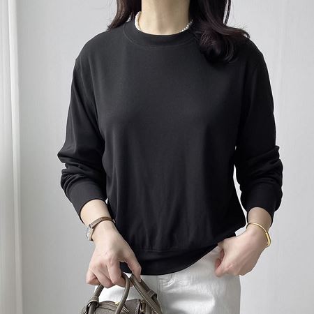 Dongdaemum Women’s Shirts, Tops & T-Shirts, a testament to the elegance and quality of wholesale Korean fashion.