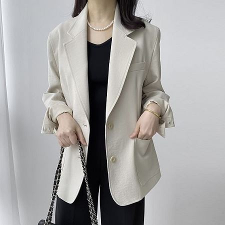 A variety of Dongdaemum Women’s Coats & Jackets, reflecting the sophistication of Korean fashion.